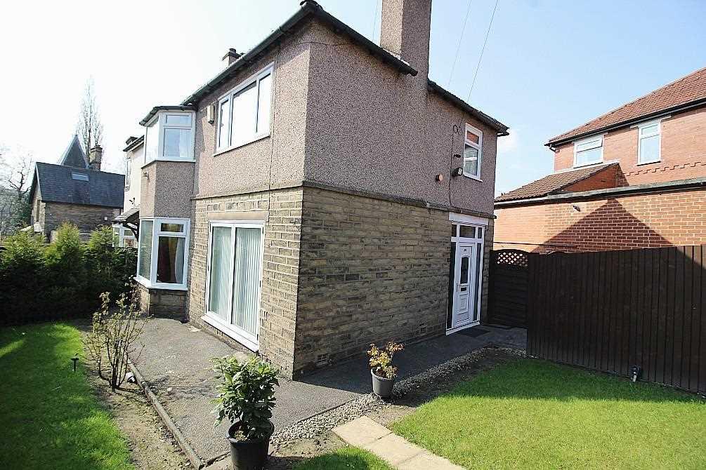 Rochdale Road, Sowerby Bridge 3 bed semidetached house £180,000