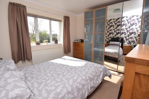 Hillcrest Amesbury Road, Shrewton, Salisbury, SP3 4HD