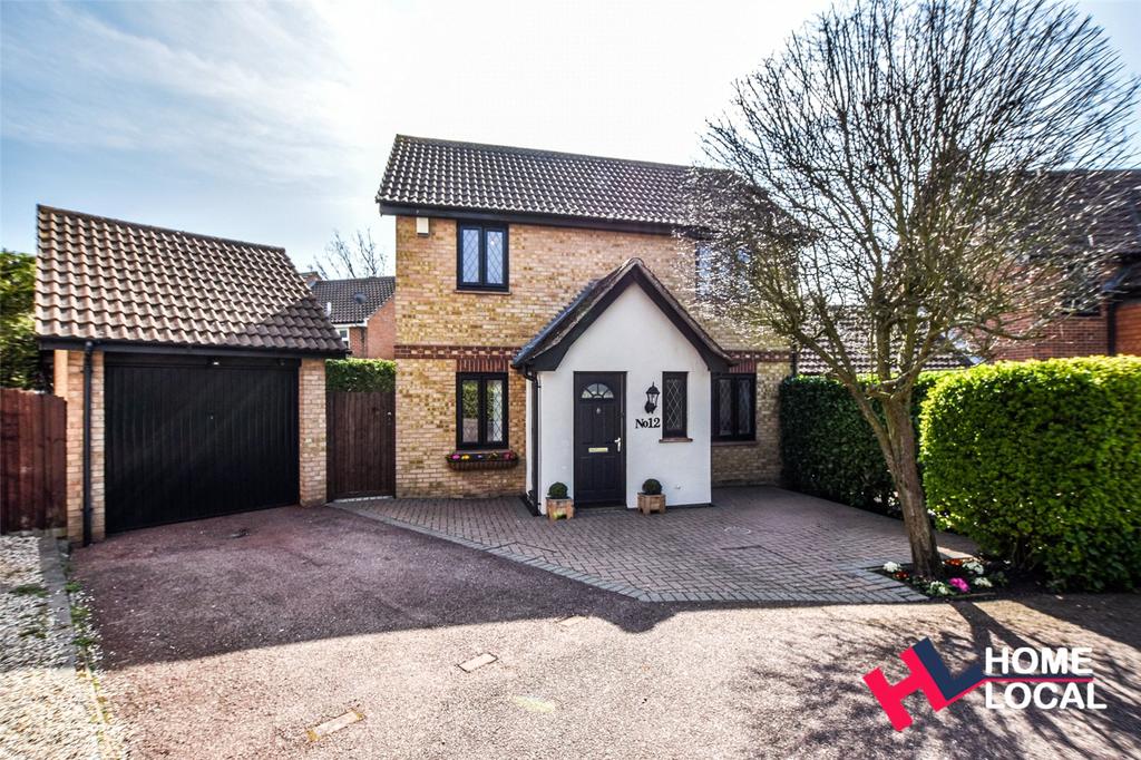 Redwood Drive, Laindon, Basildon, SS15 3 bed detached house £475,000