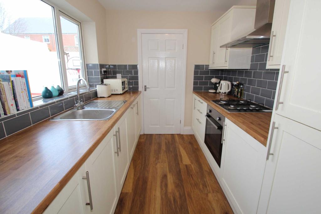 Eleanor Street, Cullercoats, Tyne & Wear, NE30 3 bed terraced house £