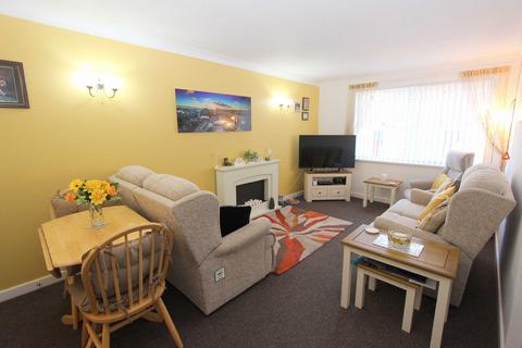 2 bedroom apartment for sale - Homeprior House, Monkseaton, Tyne And Wear, NE25