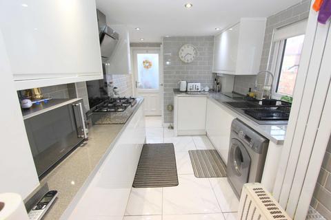 3 bedroom semi-detached house for sale, Zetland Drive, Whitley Bay, NE25