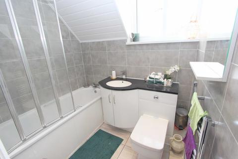 3 bedroom semi-detached house for sale, Zetland Drive, Whitley Bay, NE25