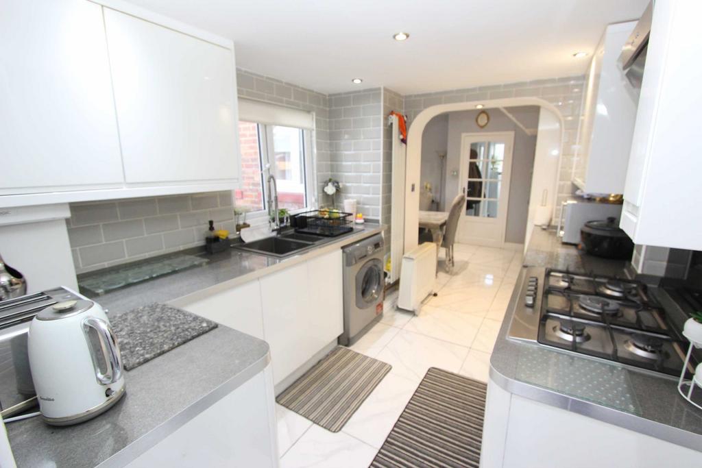 Additional kitchen p