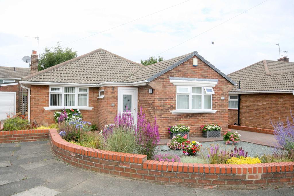 Grindon Close, West Monkseaton, Tyne And Wear, NE25 3 bed bungalow £