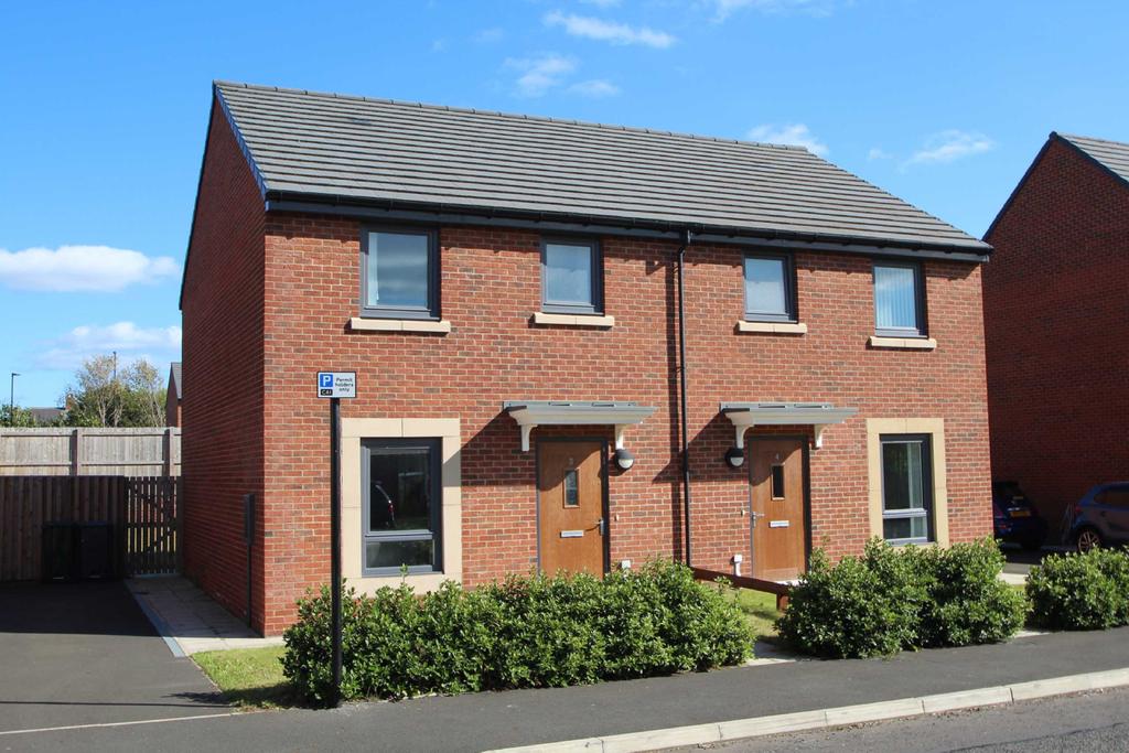Silverbirch Drive, Camperdown, NE12 3 bed semidetached house £167,500