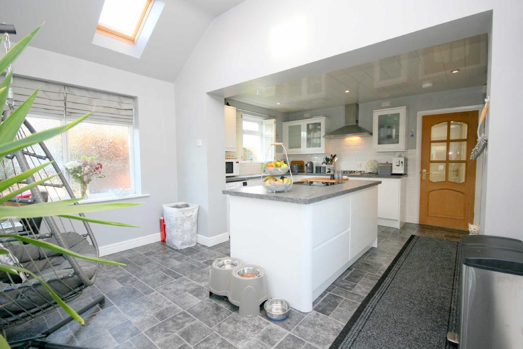 Additional kitchen p