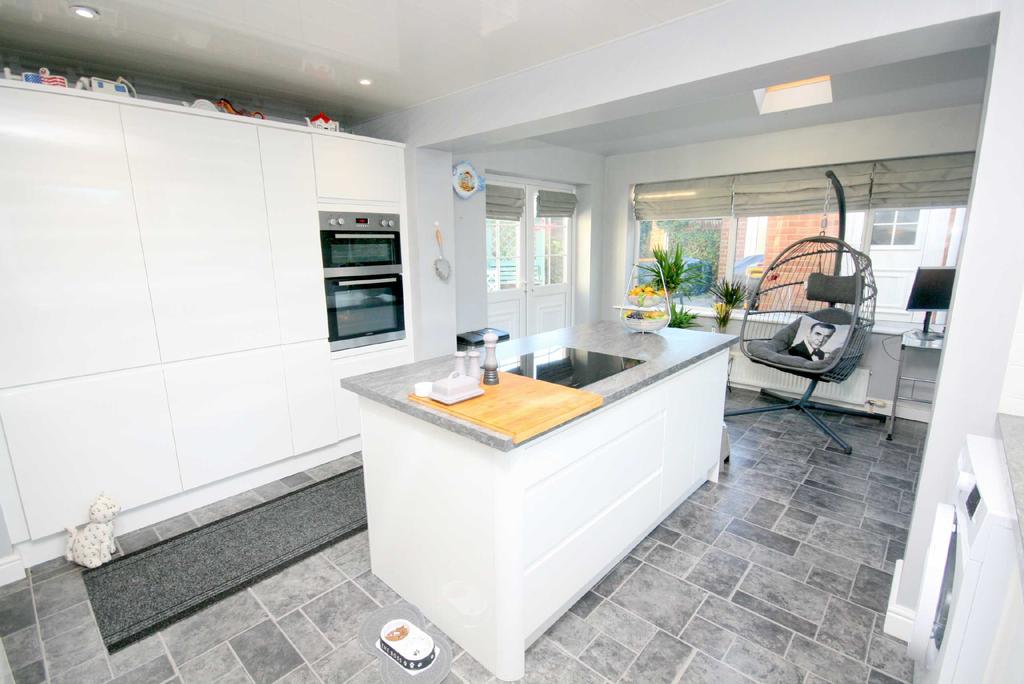 Additional kitchen p