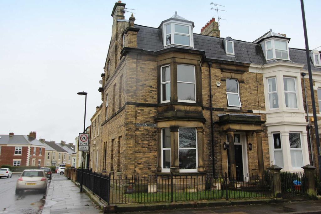 Linskill Terrace, North Shields, Tyne... 6 bed end of terrace house - £ ...