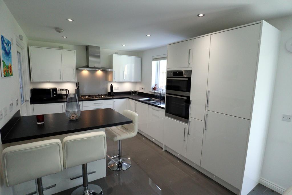 Kitchen (1)