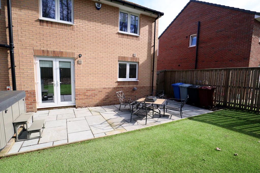 Rear garden (3)