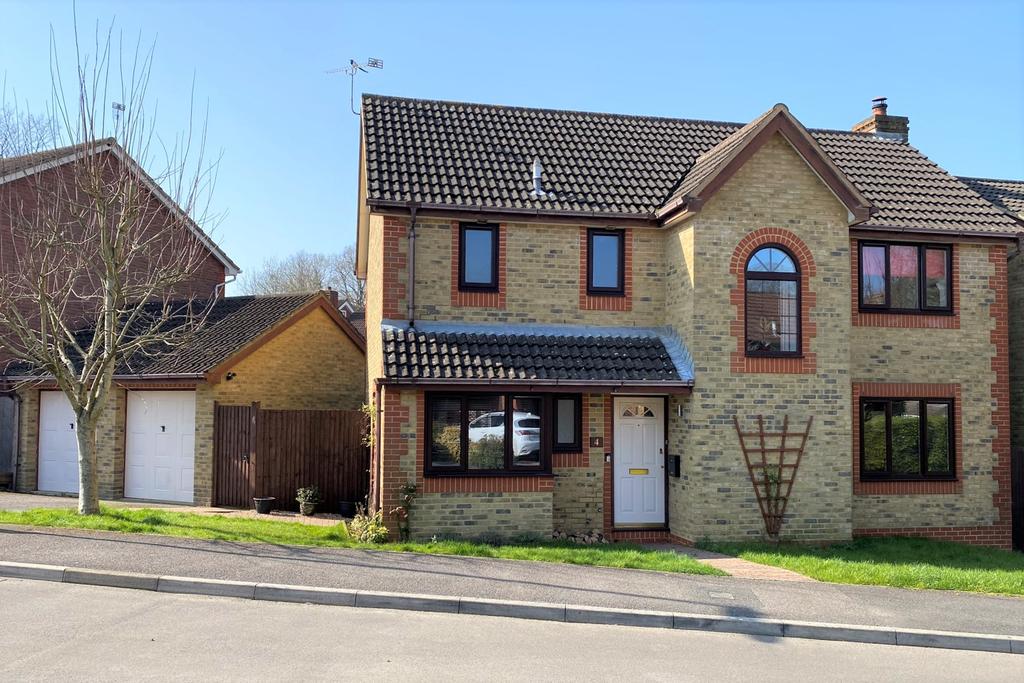 Hemingway Gardens, Whiteley 4 bed detached house £585,000