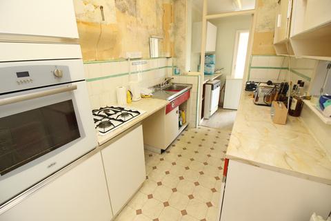 49 Stoneleigh Avenue, Worcester Park, KT4 8XX