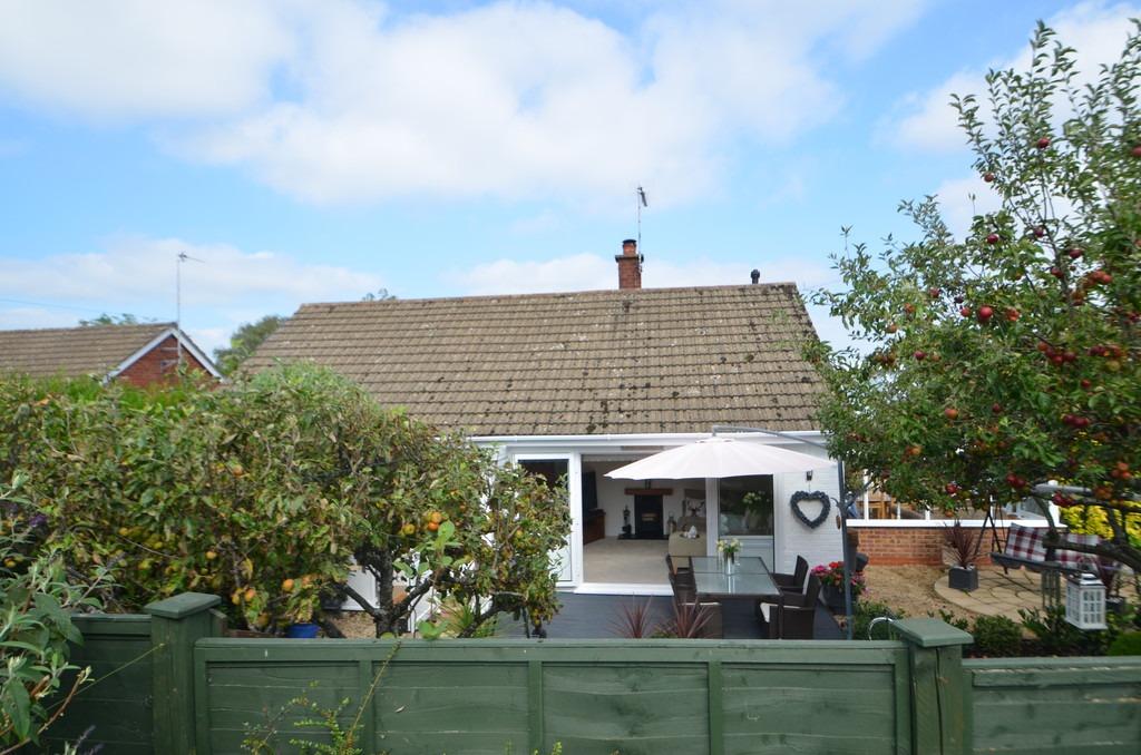 Broadlands Drive, Malvern, Worcestershire, WR14 1PW 2 bed detached