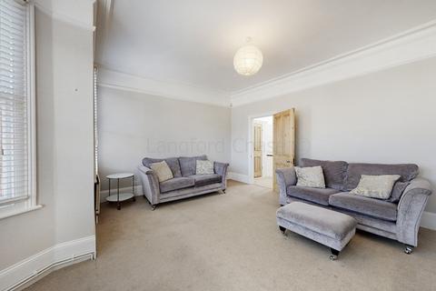 2 bedroom flat to rent, Sutton Road, Muswell Hill, N10