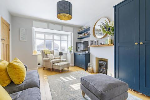 94 Combe Road, Godalming, GU7 3SL