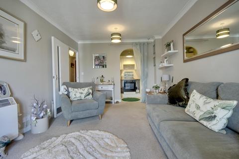 1 bedroom apartment for sale, Hometide House, Beach Road, Lee-0n-The-Solent, Hampshire, PO13