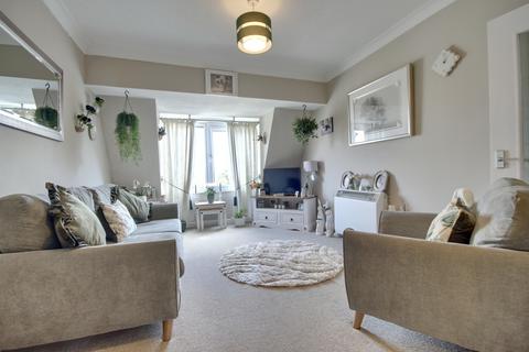 1 bedroom apartment for sale, Hometide House, Beach Road, Lee-0n-The-Solent, Hampshire, PO13