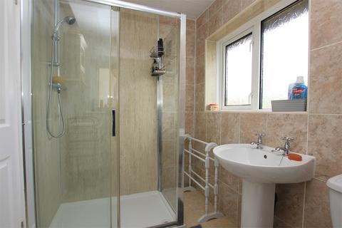 31 Dalacres Crescent, Embsay, Skipton, BD23 6RW