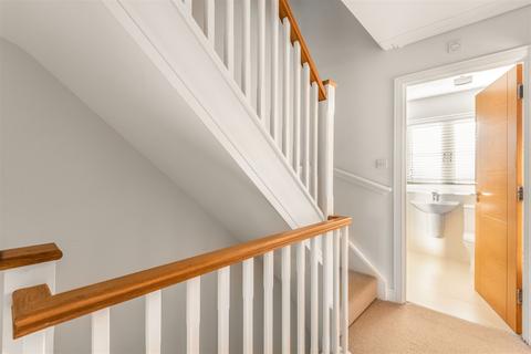 Highbroom Tilford Road, Hindhead, GU26 6SF