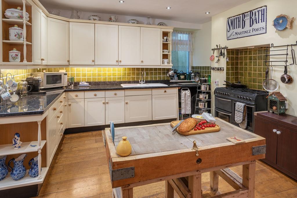 74 Victoria Road Kitchen