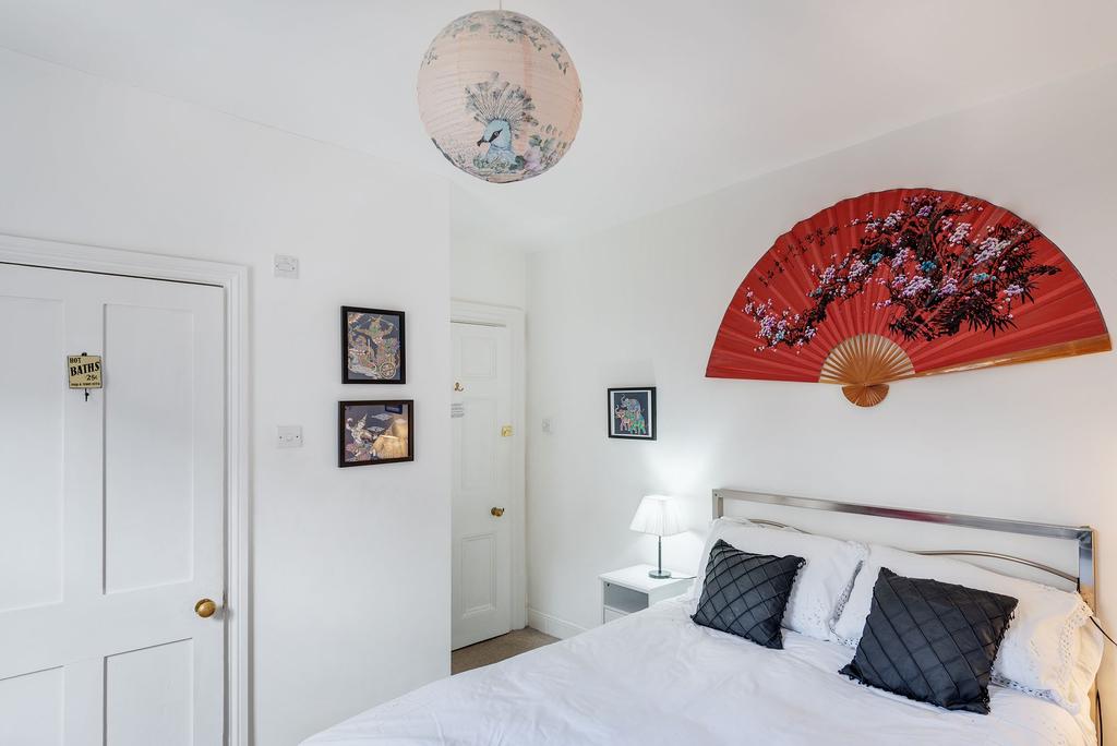 74 Victoria Road Bedroom