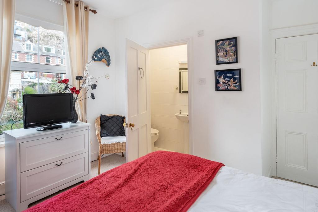 74 Victoria Road Bedroom
