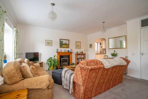 2 bedroom retirement property for sale - Meadowcroft, High street, Bushey
