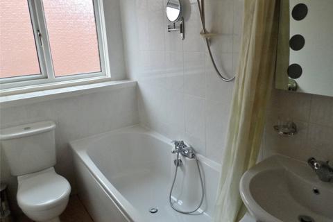 123 Alexandra Road, Birmingham, B5 7NN