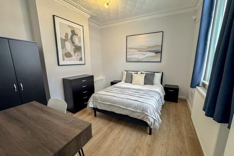 Broad Street, Newcastle-under-Lyme, ST5