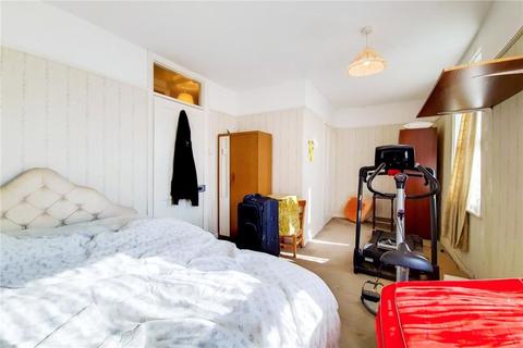 133 Whatley Avenue, London, SW20 9NT