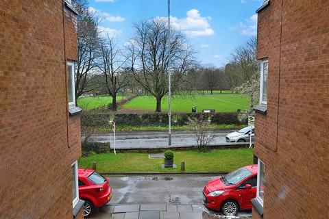 Flat 16, Bantock Court Broad Lane, Wolverhampton, WV3 9DA