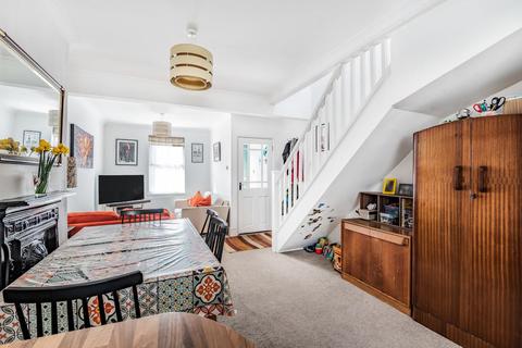 1 Rasper Road, London, N20 0LU