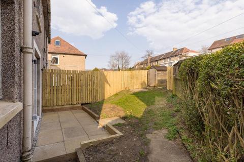 31 Clermiston Grove, Edinburgh, EH4 7DE