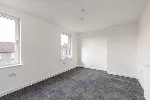 31 Clermiston Grove, Edinburgh, EH4 7DE