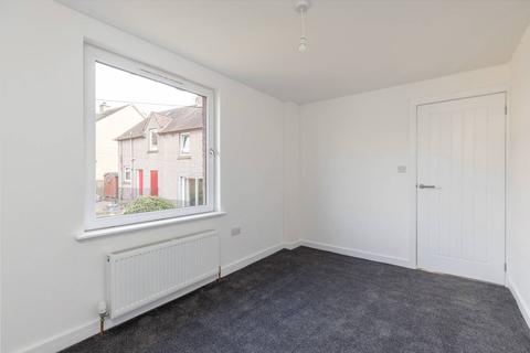 31 Clermiston Grove, Edinburgh, EH4 7DE