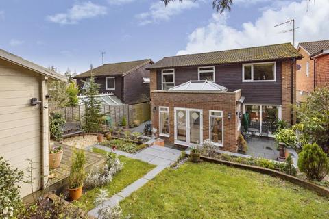 5 Cavendish Meads, Ascot, SL5 9TB