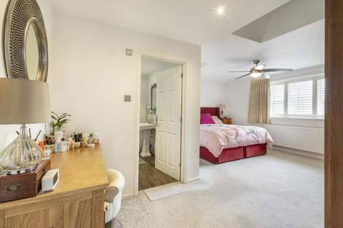 5 Cavendish Meads, Ascot, SL5 9TB