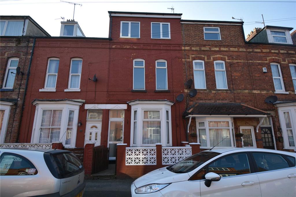 New Burlington Road, Bridlington... 5 bed terraced house £144,950