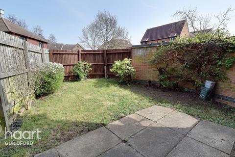87 Dairymans Walk, Guildford, GU4 7FF