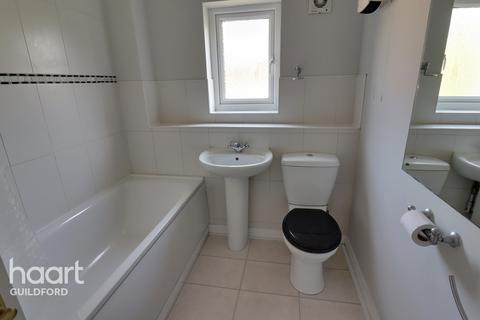 87 Dairymans Walk, Guildford, GU4 7FF