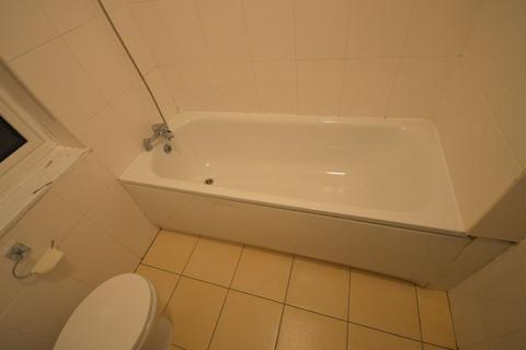 1 bedroom maisonette for sale, Grafton Road