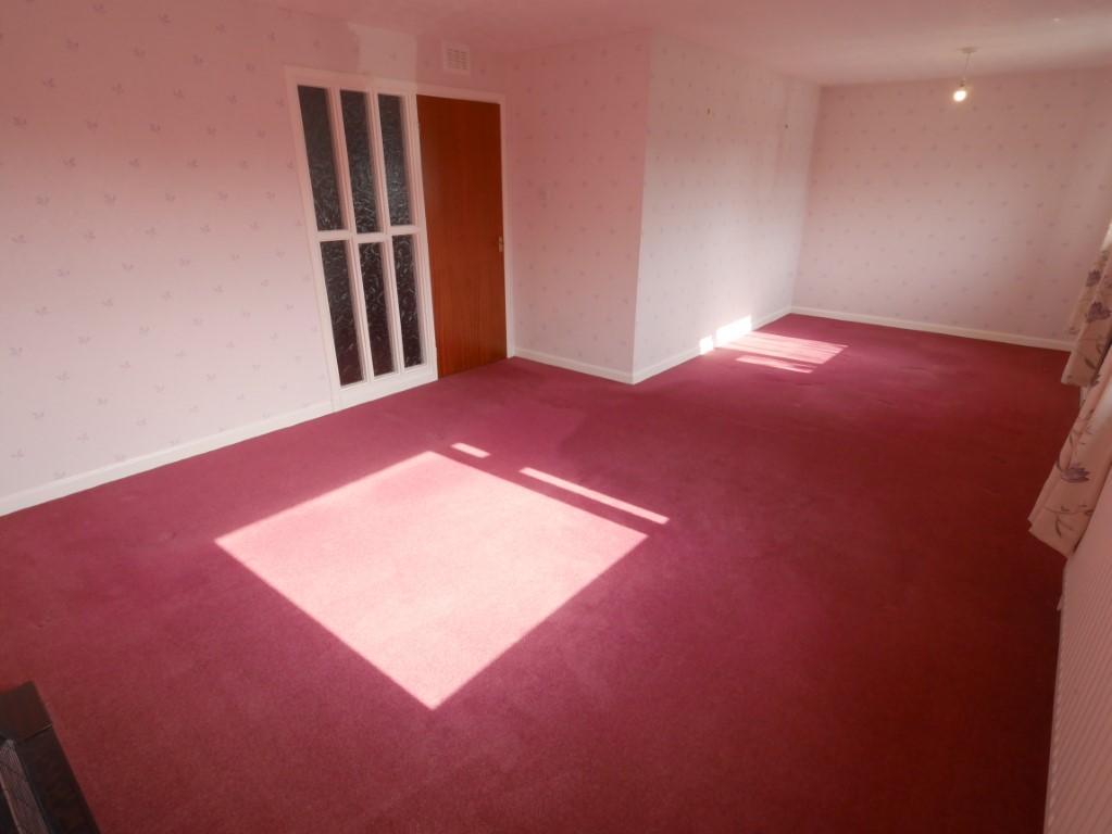 7 Argyll Drive, Heathhall, Dumfries... 3 bed detached bungalow £180,000