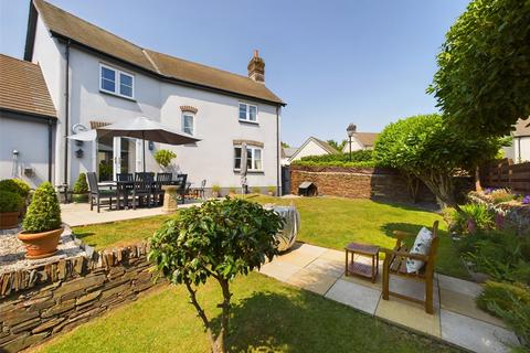 4 bedroom link detached house for sale, Camelford, Cornwall