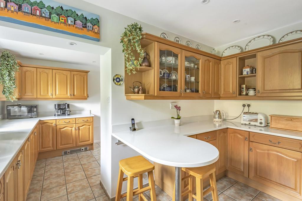 The Gateway, Woodham, GU21 4 bed detached house £1,150,000