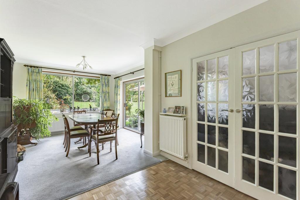 The Gateway, Woodham, GU21 4 bed detached house £1,150,000