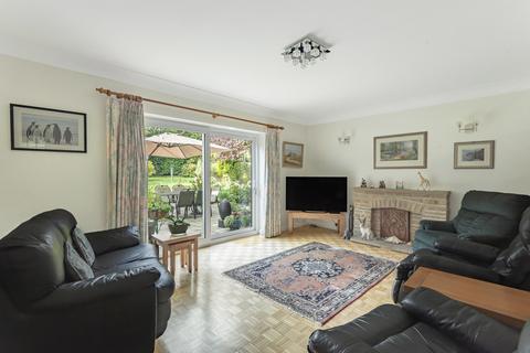 8 The Gateway, Woking, GU21 5SL