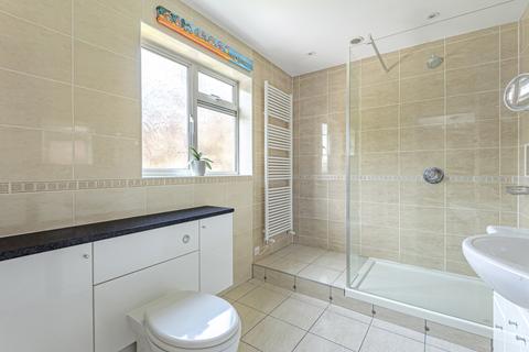 8 The Gateway, Woking, GU21 5SL