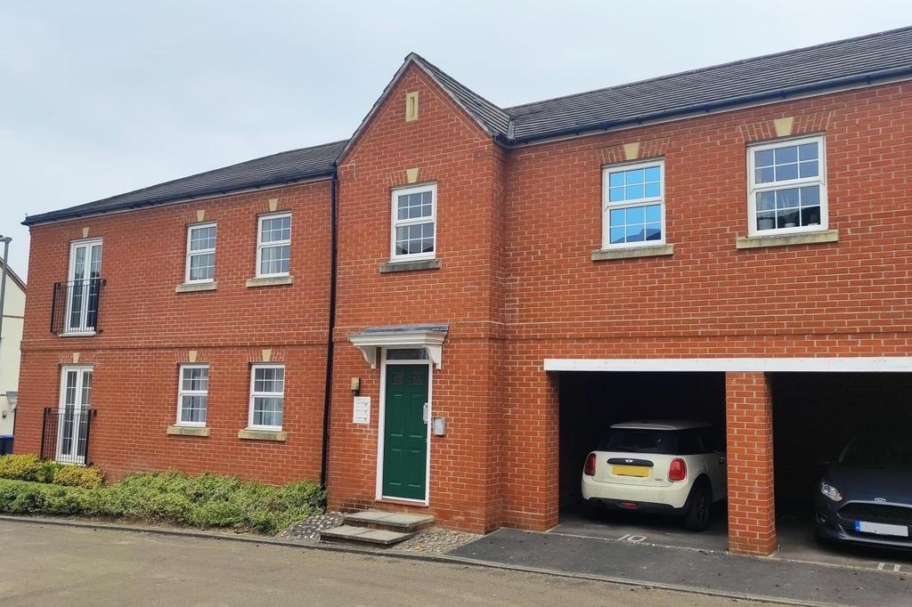 Harnham 2 bed flat for sale £200,000