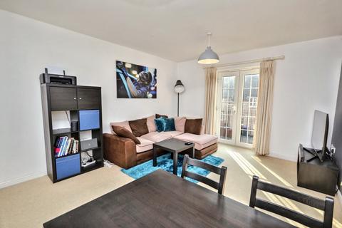 11 Armstrong House Bridgwater Close, Harnham, Salisbury, SP2 8PE